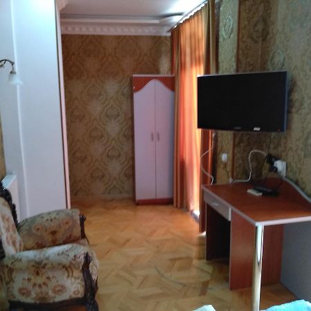 Отель Эдеми Кутаиси Экстерьер фото
